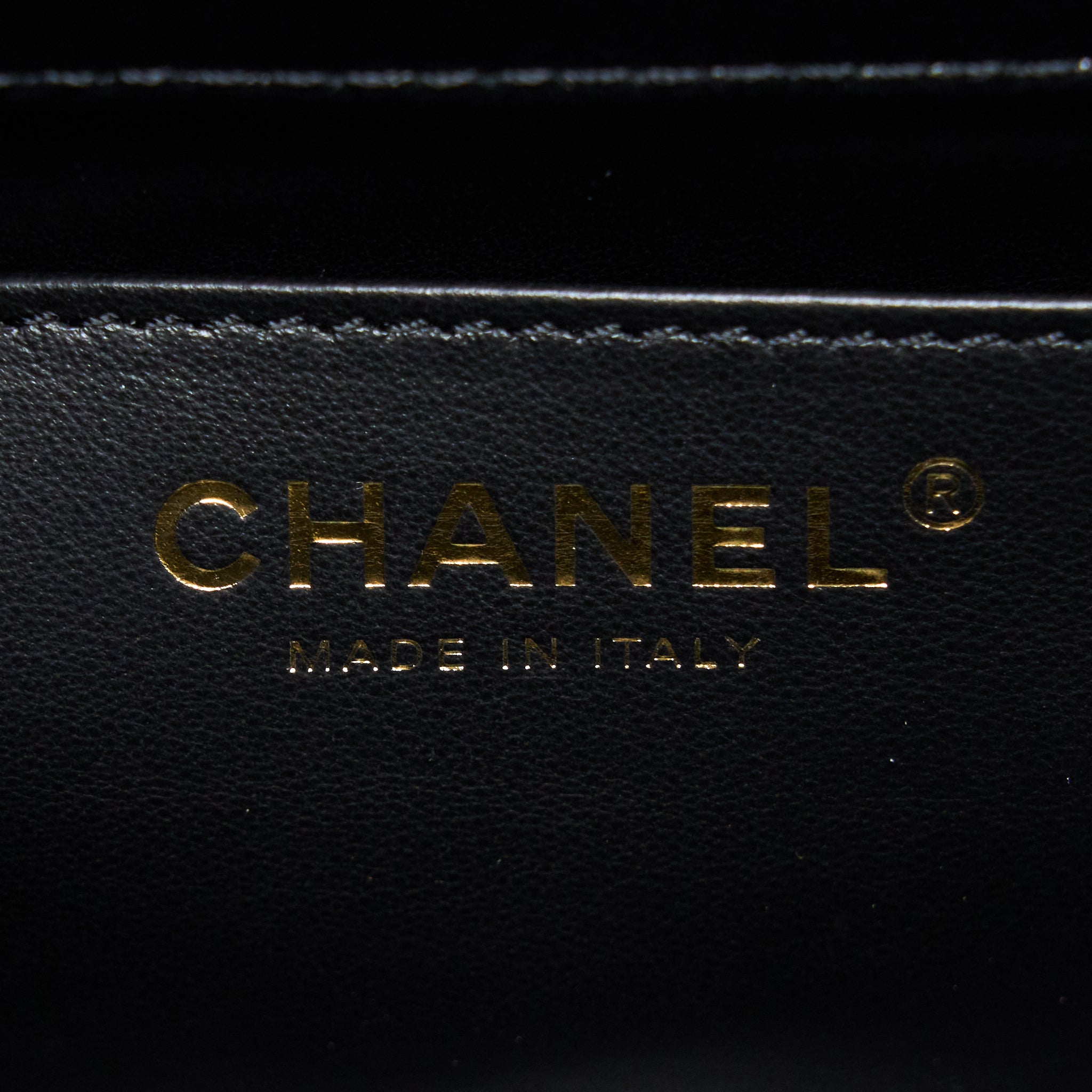 Chanel 22K Retro Classic New Square Flap Bag Goatskin Black  (Microchip)