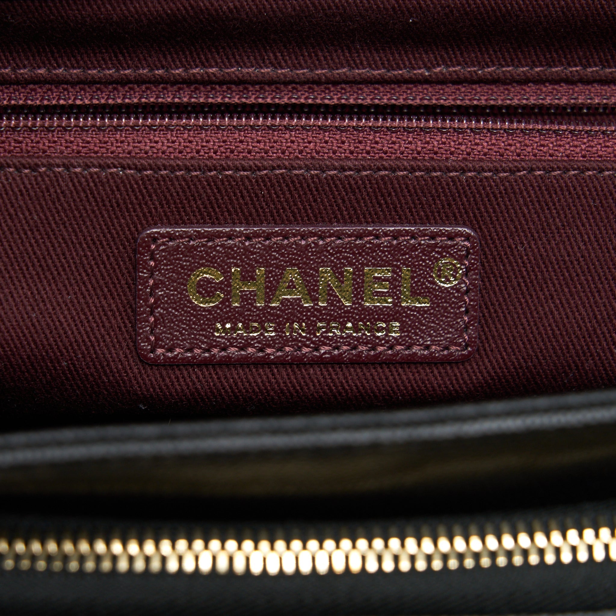 Chanel Medium Business Affinity Caviar Black L