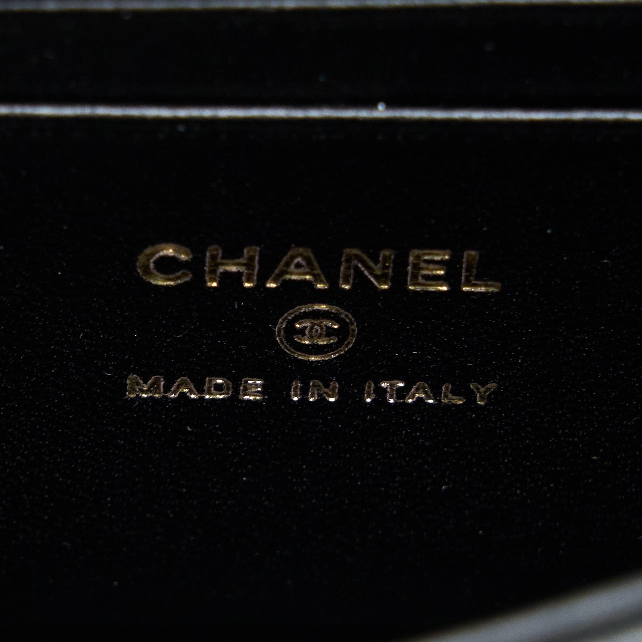 Chanel 22B Flap Bag Enamel/CC Logo Top Handle Lambskin Black Brushed