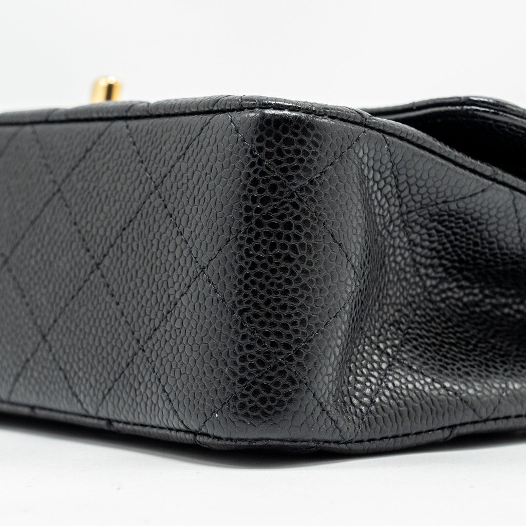 Chanel Medium Classic Double Flap Bag Caviar black