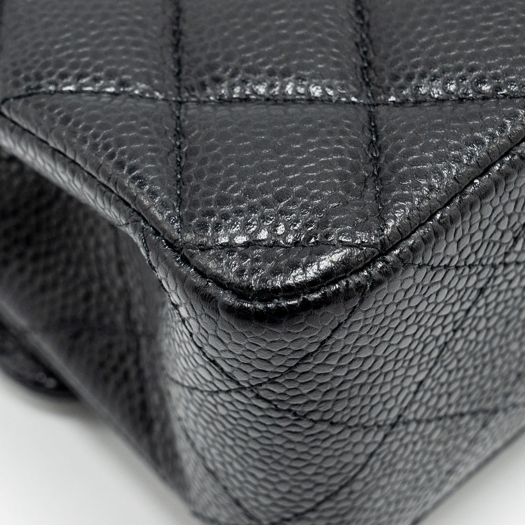 Chanel Medium Classic Double Flap Bag Caviar black