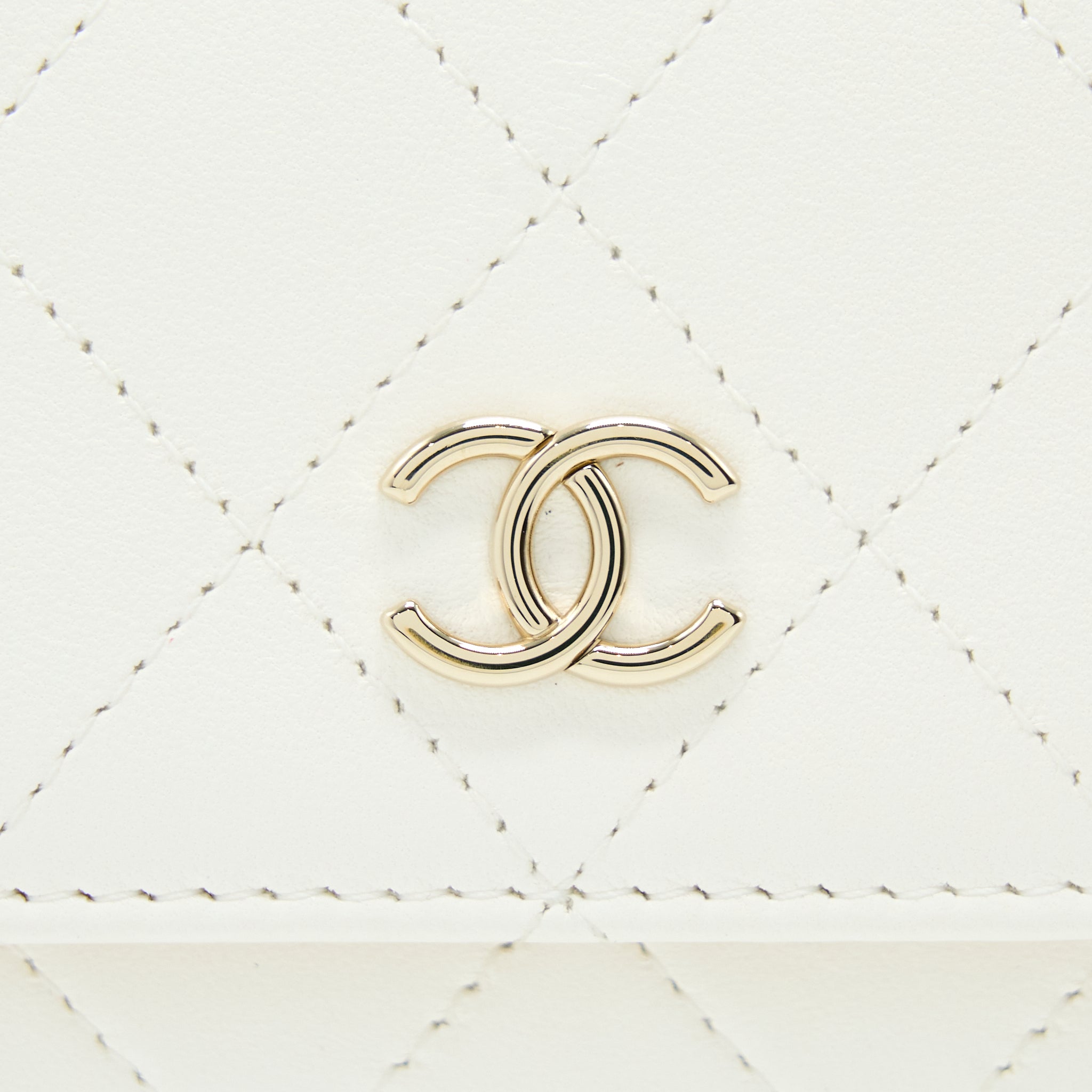 Chanel Rectangular Mini Flap Phone Case Bag Quilted Lambskin White L (Microchip)