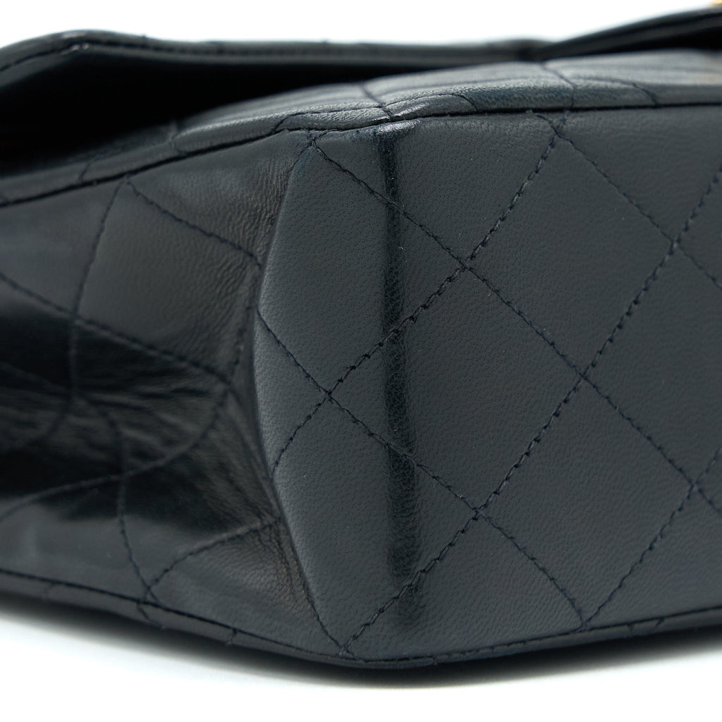 Chanel Vintage Flap Bag Lambskin Black