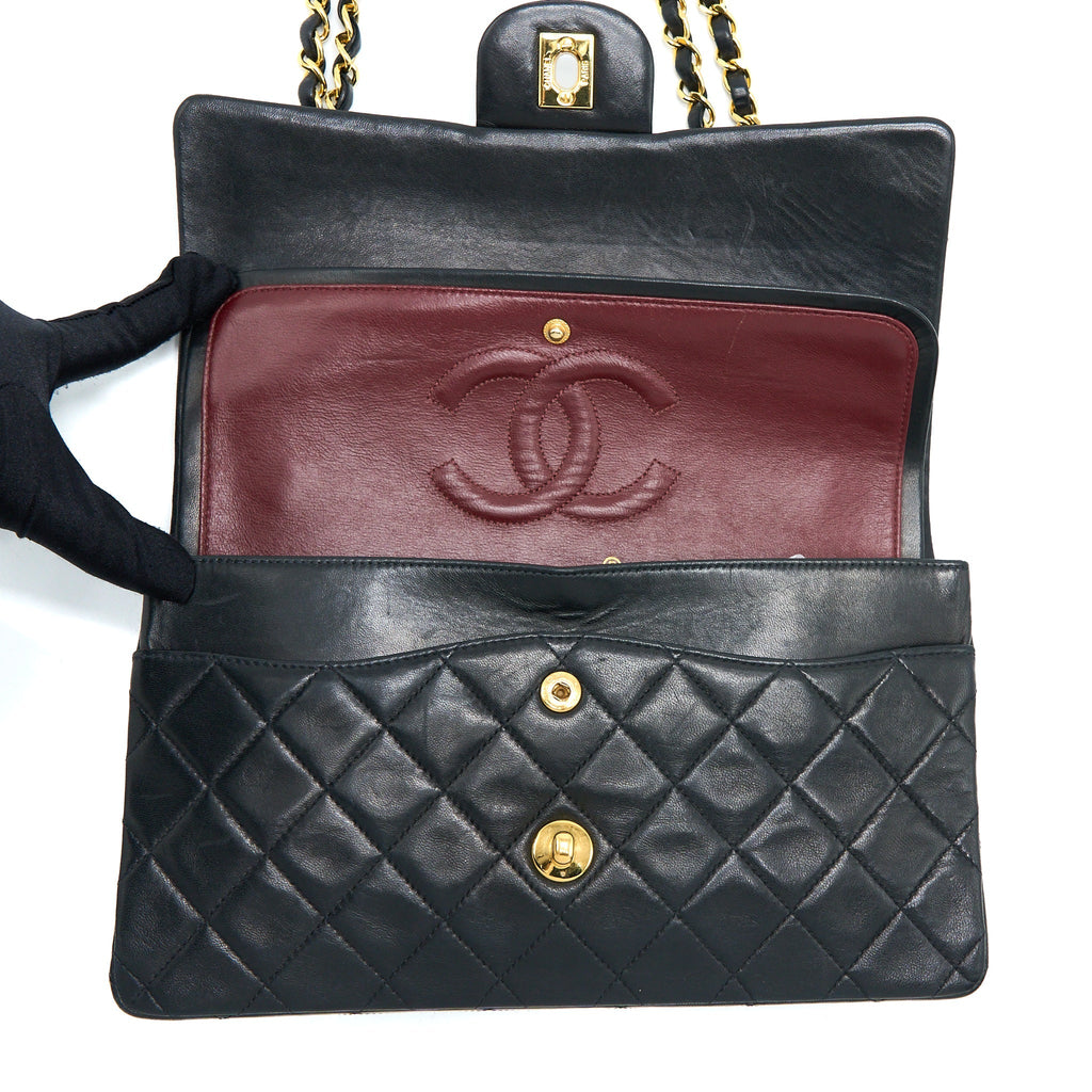 Chanel Vintage Flap Bag Lambskin Black