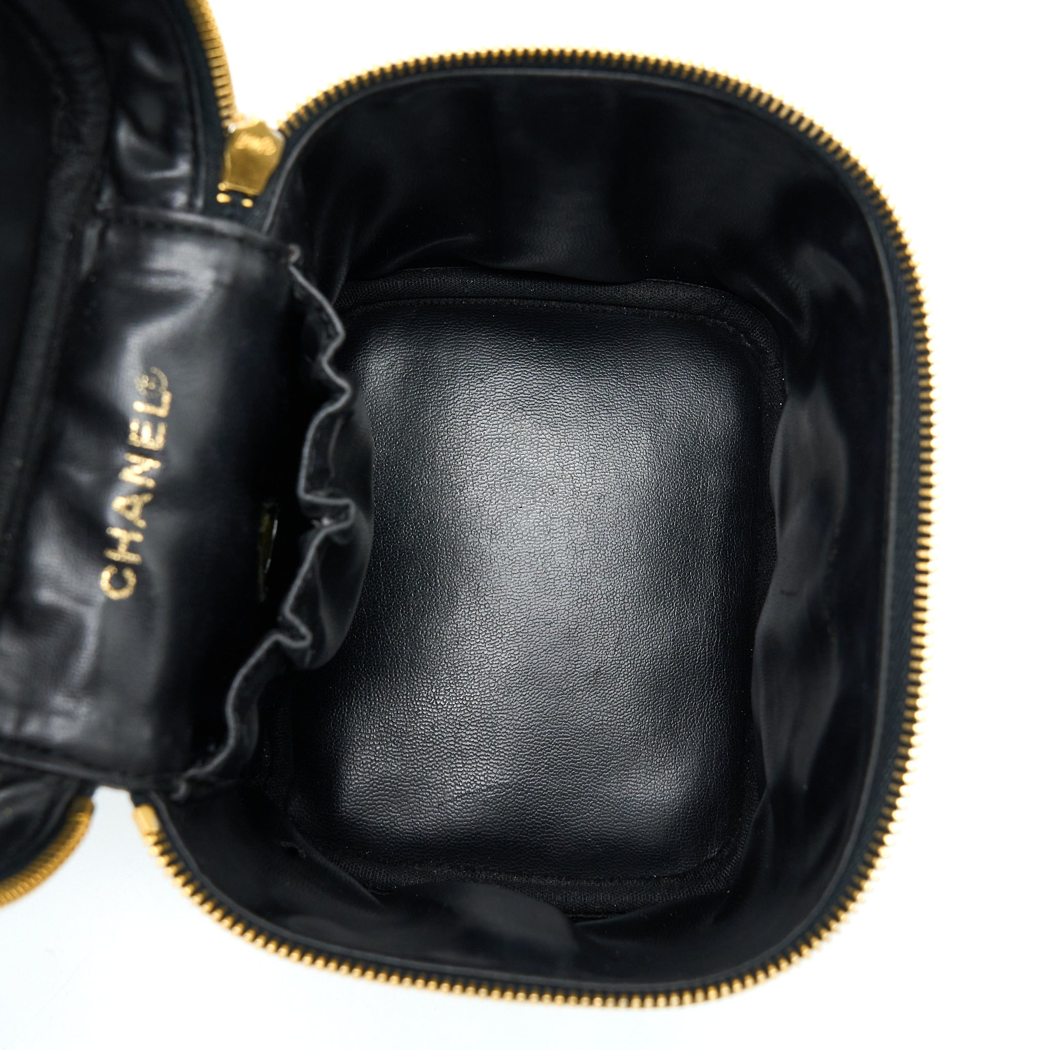 Chanel Vintage Vertical CC Logo Cosmetic Vanity Caviar Black