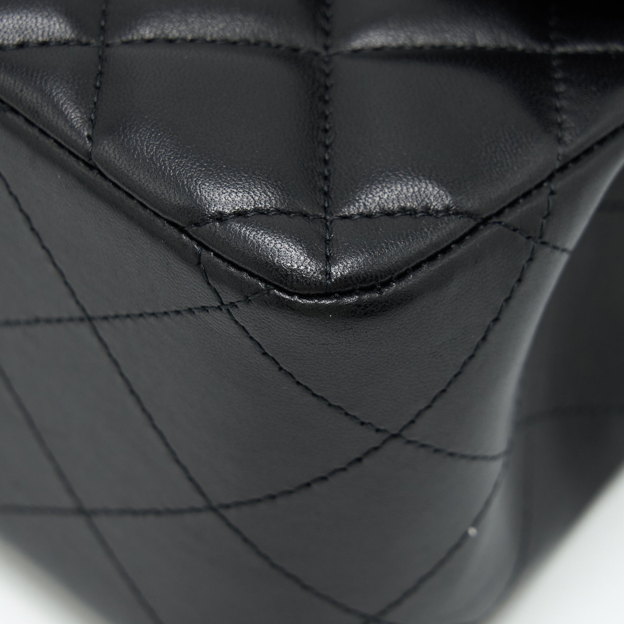 Chanel Jumbo Classic Double Flap Lambskin Black