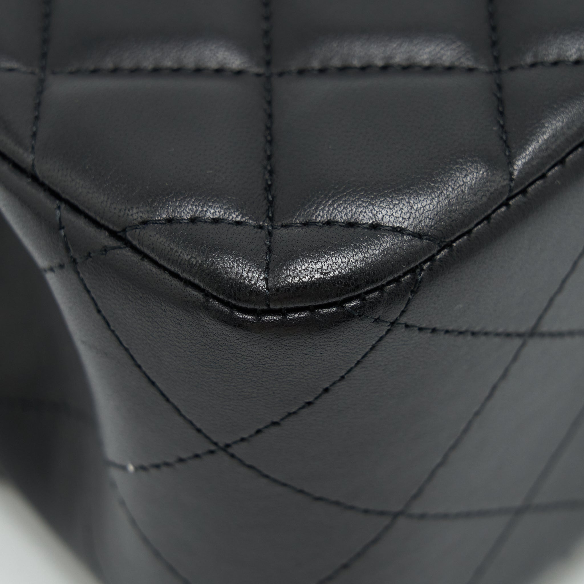 Chanel Jumbo Classic Double Flap Lambskin Black