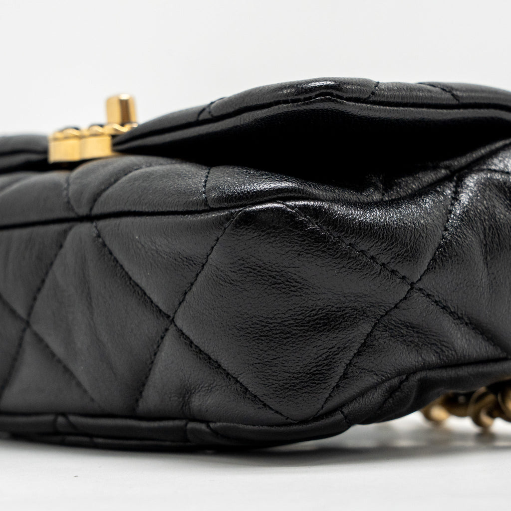 Chanel 19 Waist Bag Goatskin Black Multicolour Hardware