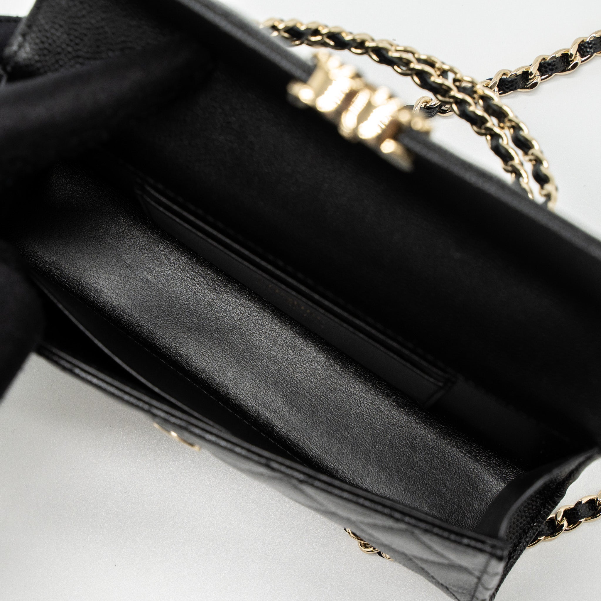 Chanel 23P Top Handle Mini Flap Bag Caviar Black L (Mcrochip)