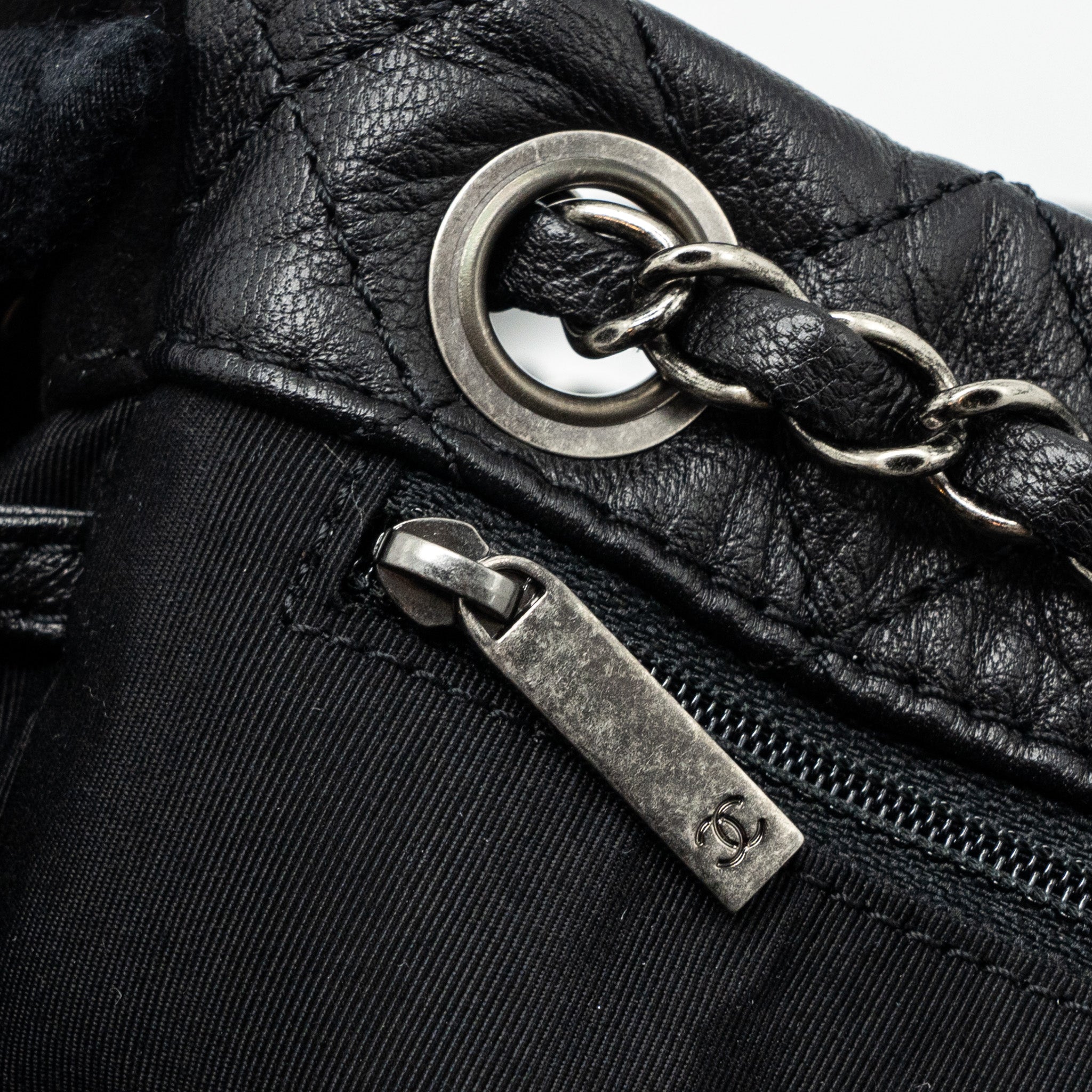Chanel Bucket Bag Goatskin/Sue Calfskin Black