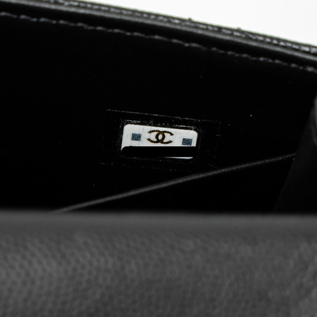 Chanel 23P Top Handle Mini Flap Bag Caviar Black L (Mcrochip)