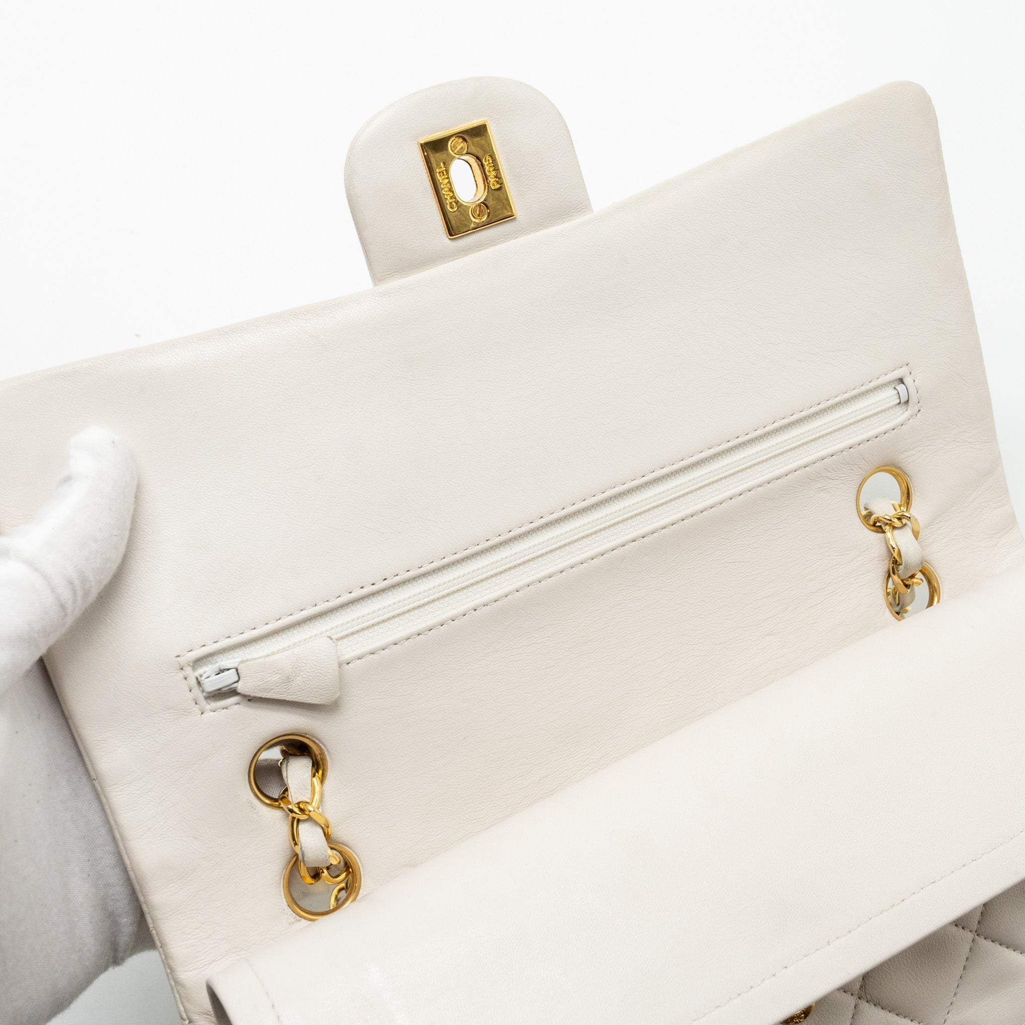 Chanel vintage Medium Classic Double Flap Bag Lambskin White