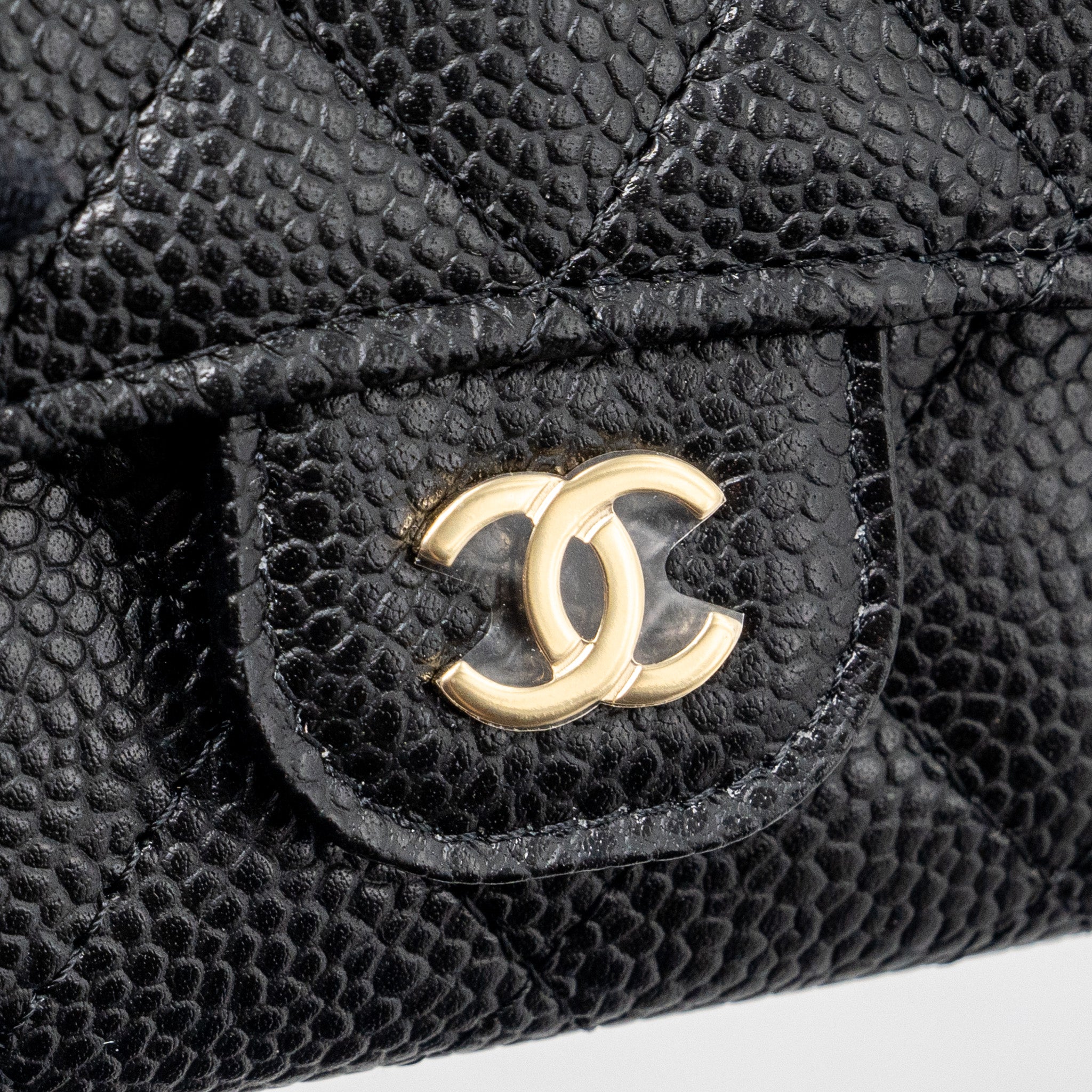 Chanel classic flap card holder caviar black  (microchip)