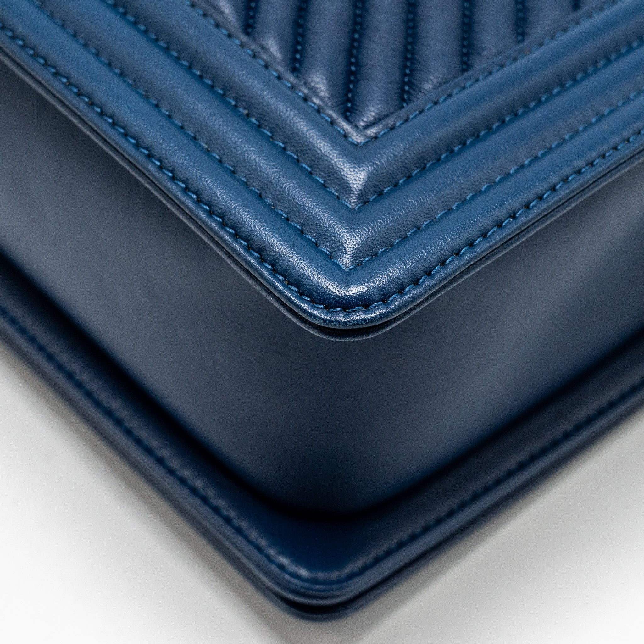Chanel new medium boy bag chevron Lambskin blue ruthenium