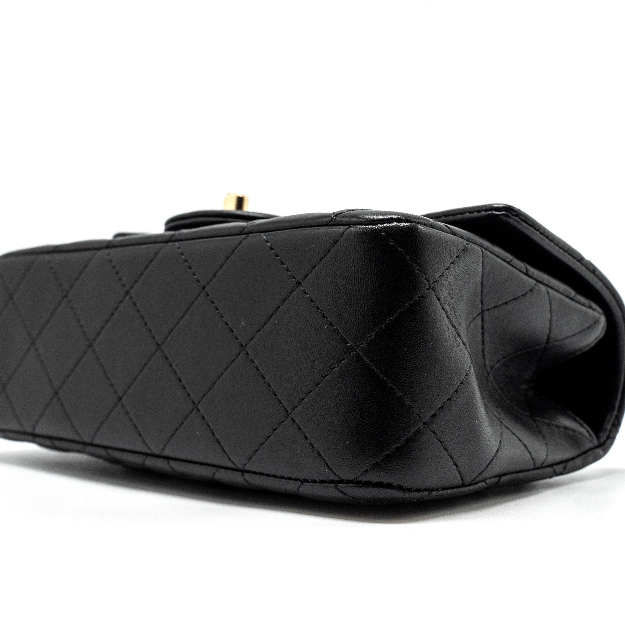 Chanel Top Handle Mini Rectangular Flap bag Lambskin Black L (microchip)