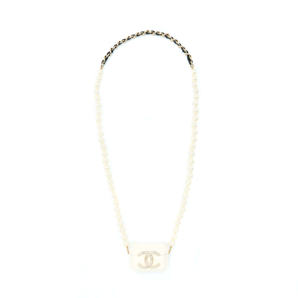 Chanel AirPods Case With Pearl Chain White L