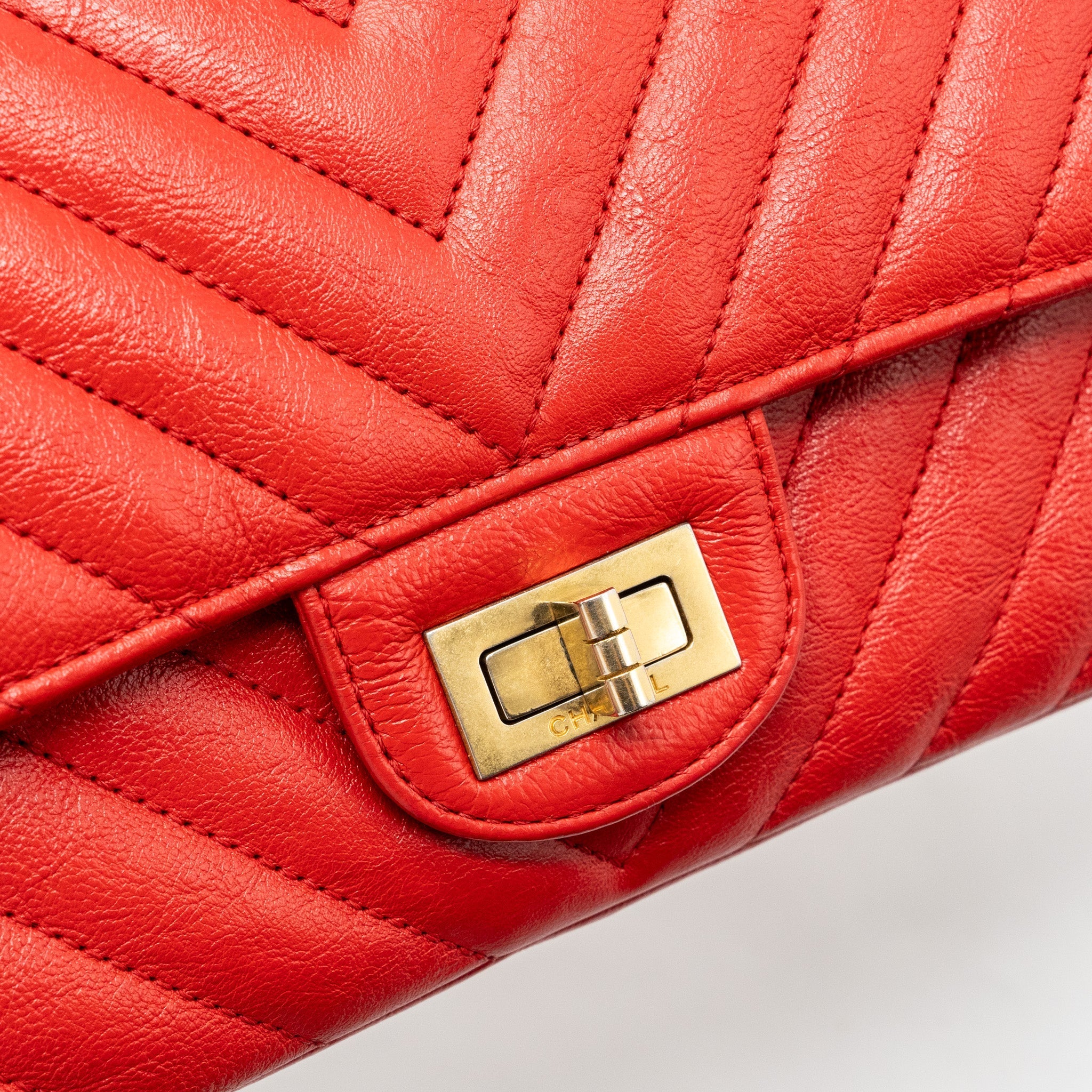 Chanel Small 2.55 Reissue Flap Bag Chevron Calfskin Red