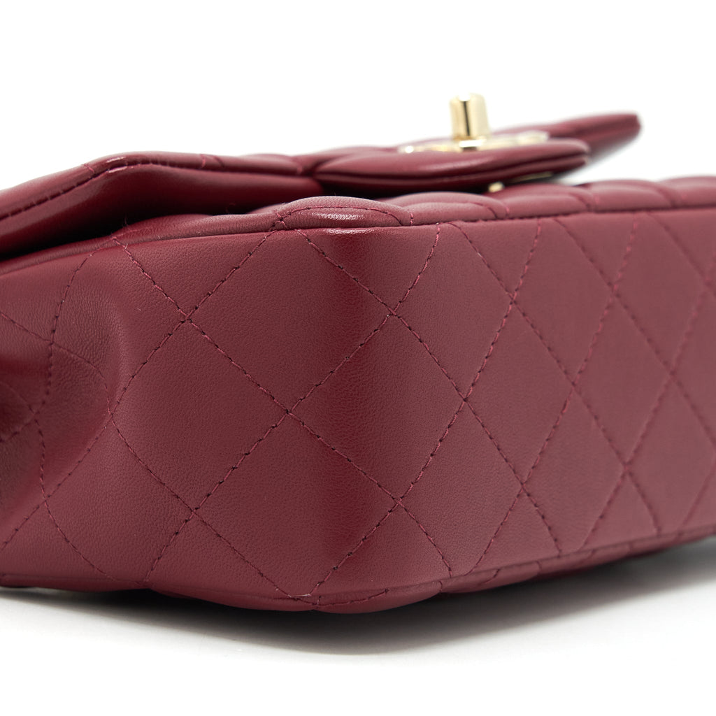 Chanel 22C Mini rectangular flap bag lambskin dark red L microchip