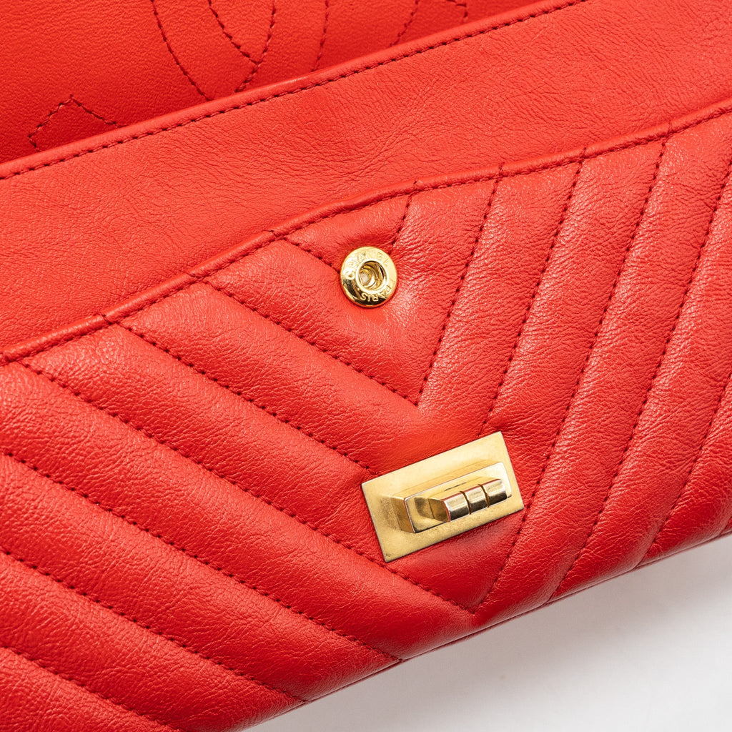 Chanel Small 2.55 Reissue Flap Bag Chevron Calfskin Red