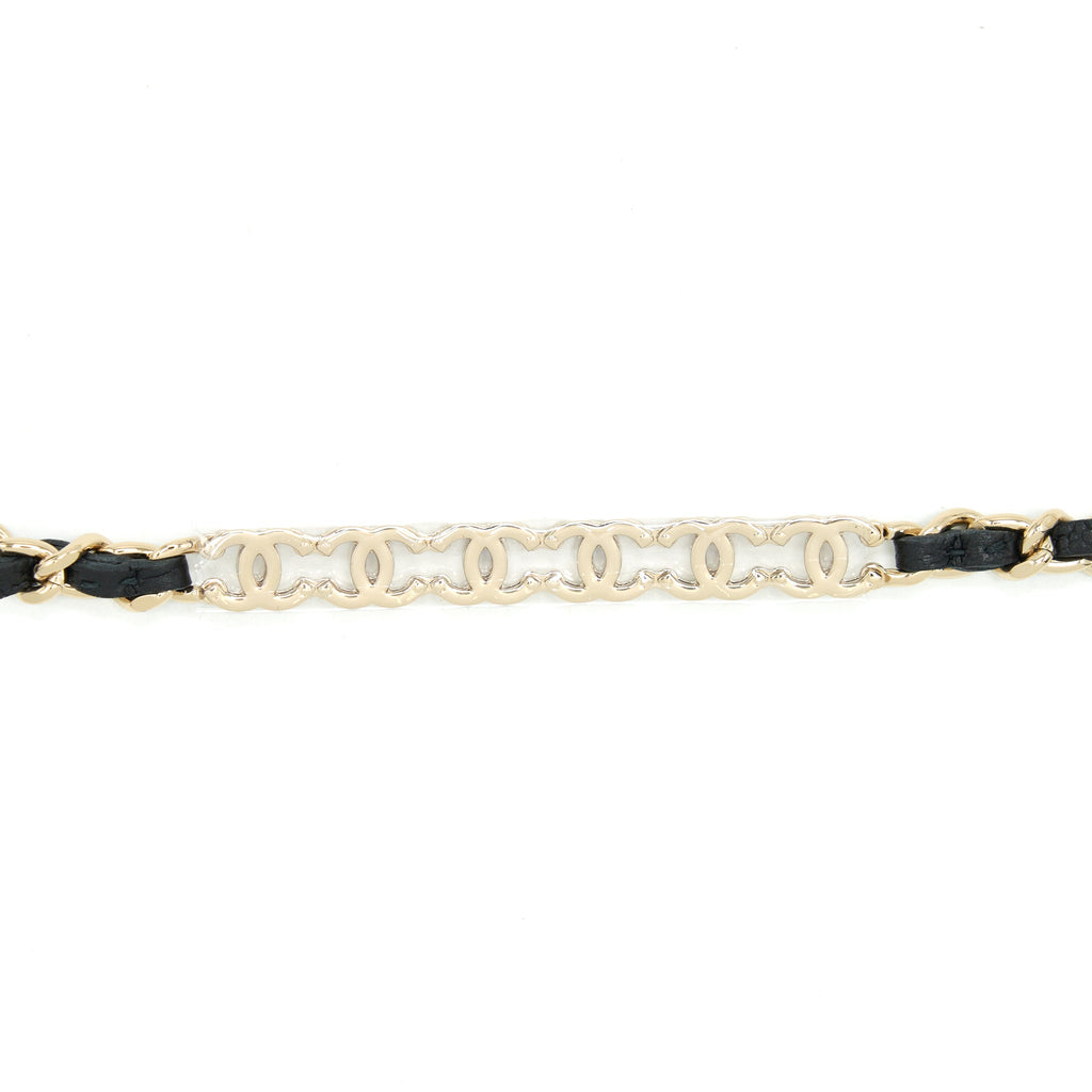 Chanel 22P Vertical Mini Vanity With CC Logo Chain Caviar Black L