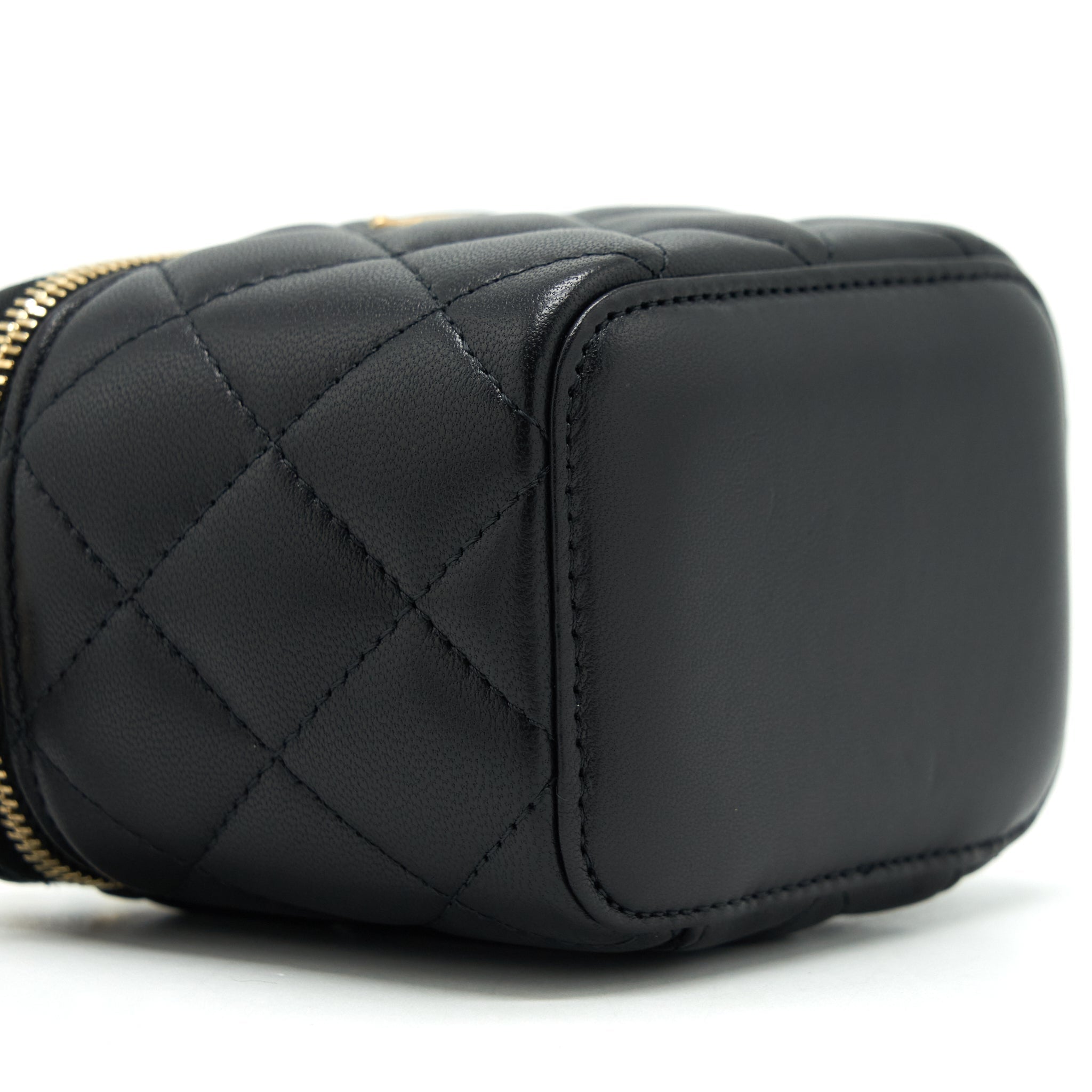 Chanel Pearl Crush Mini Vanity With Chain Lambskin Black