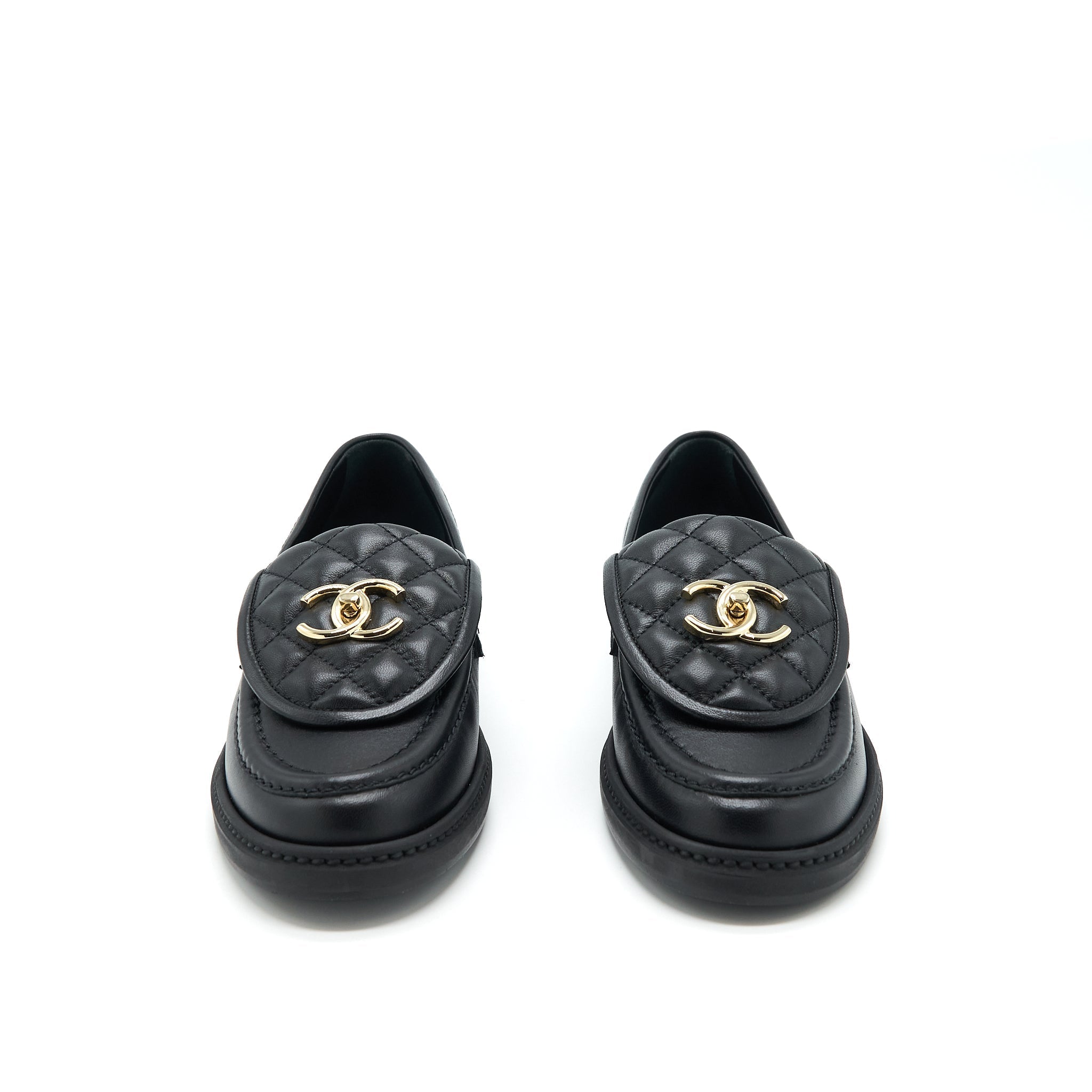 Chanel Size 37 22S Quilted CC Logo Loafer Black L
