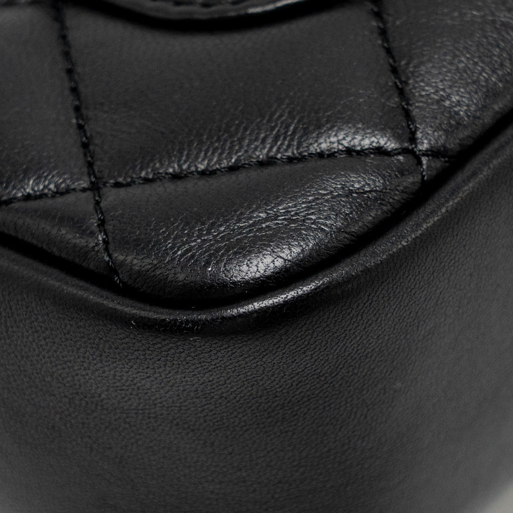 Chanel 22b Heart Chain Flap Bag Lambskin Black (microchip)