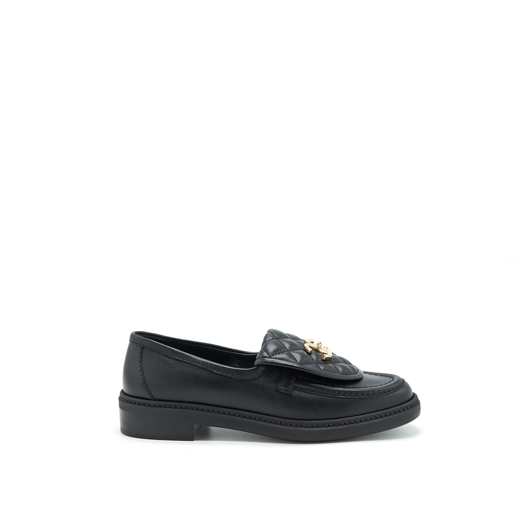 Chanel Size 37 22S Quilted CC Logo Loafer Black L