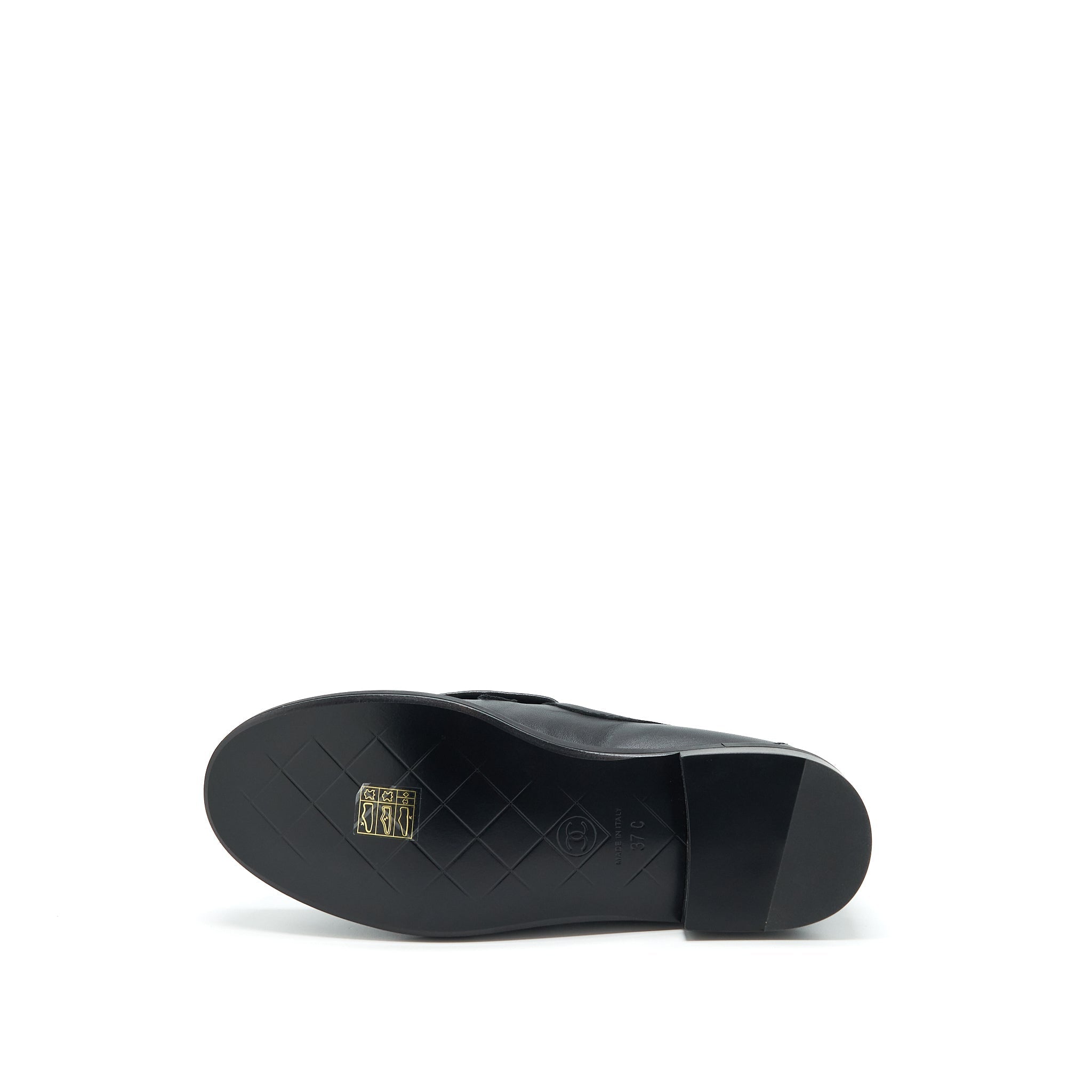 Chanel Size 37 22S Quilted CC Logo Loafer Black L