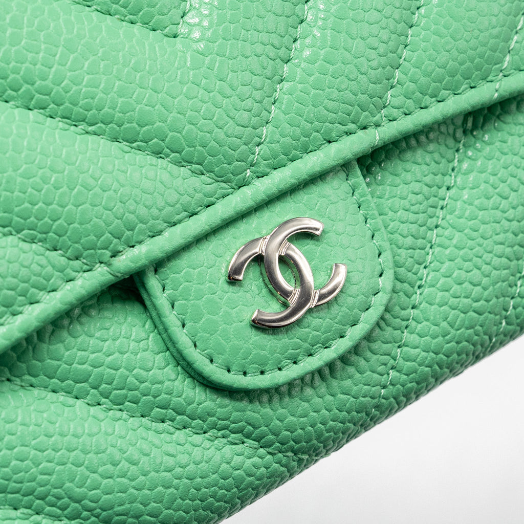 Chanel Classic Flap Wallet Chevron Caviar Green