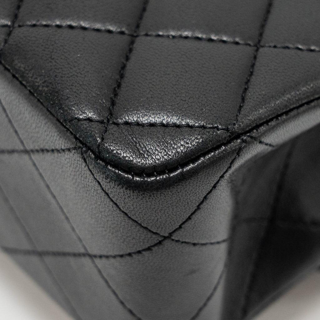 Chanel Medium Classic Double Flap Bag Lambskin BLACK
