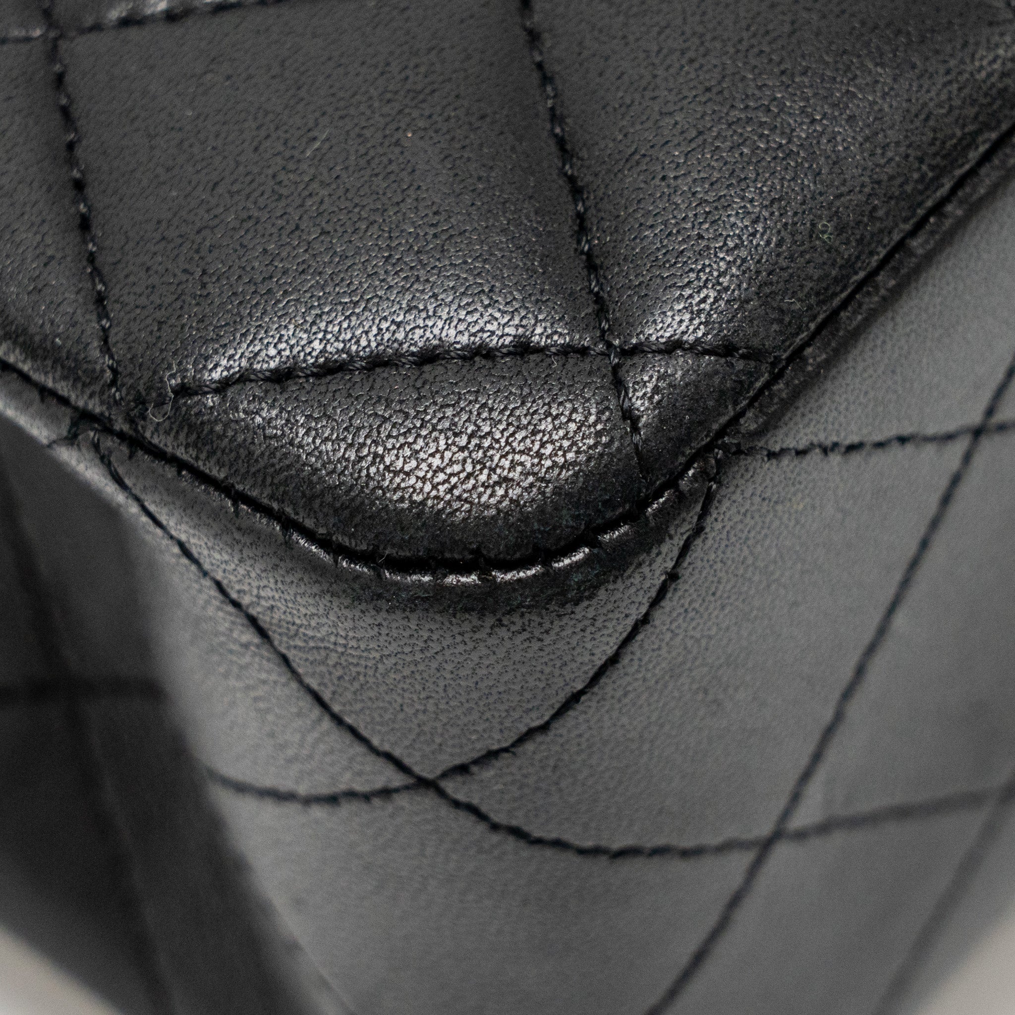 Chanel Medium Classic Double Flap Bag Lambskin BLACK