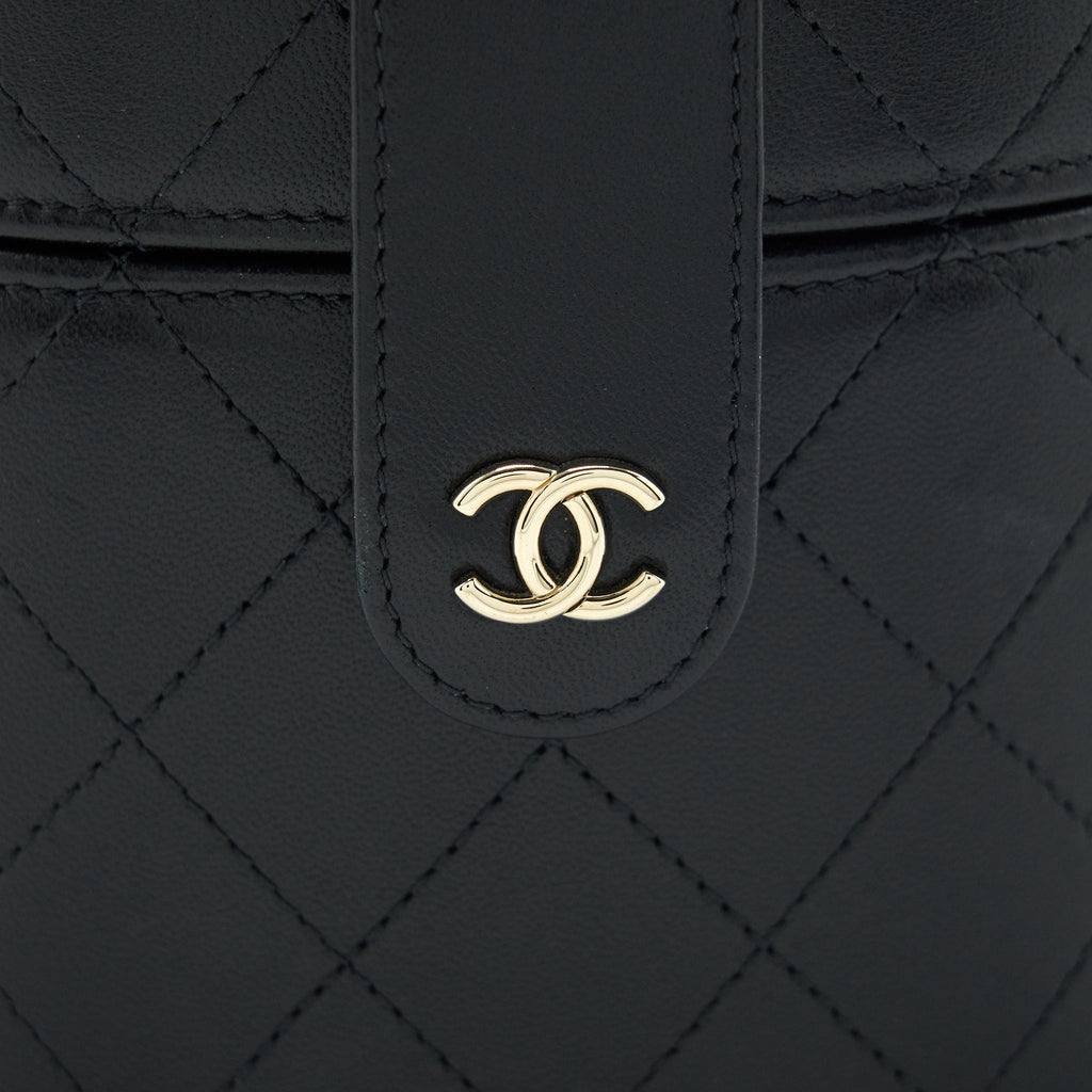 Chanel small vanity with chain lambskin black L