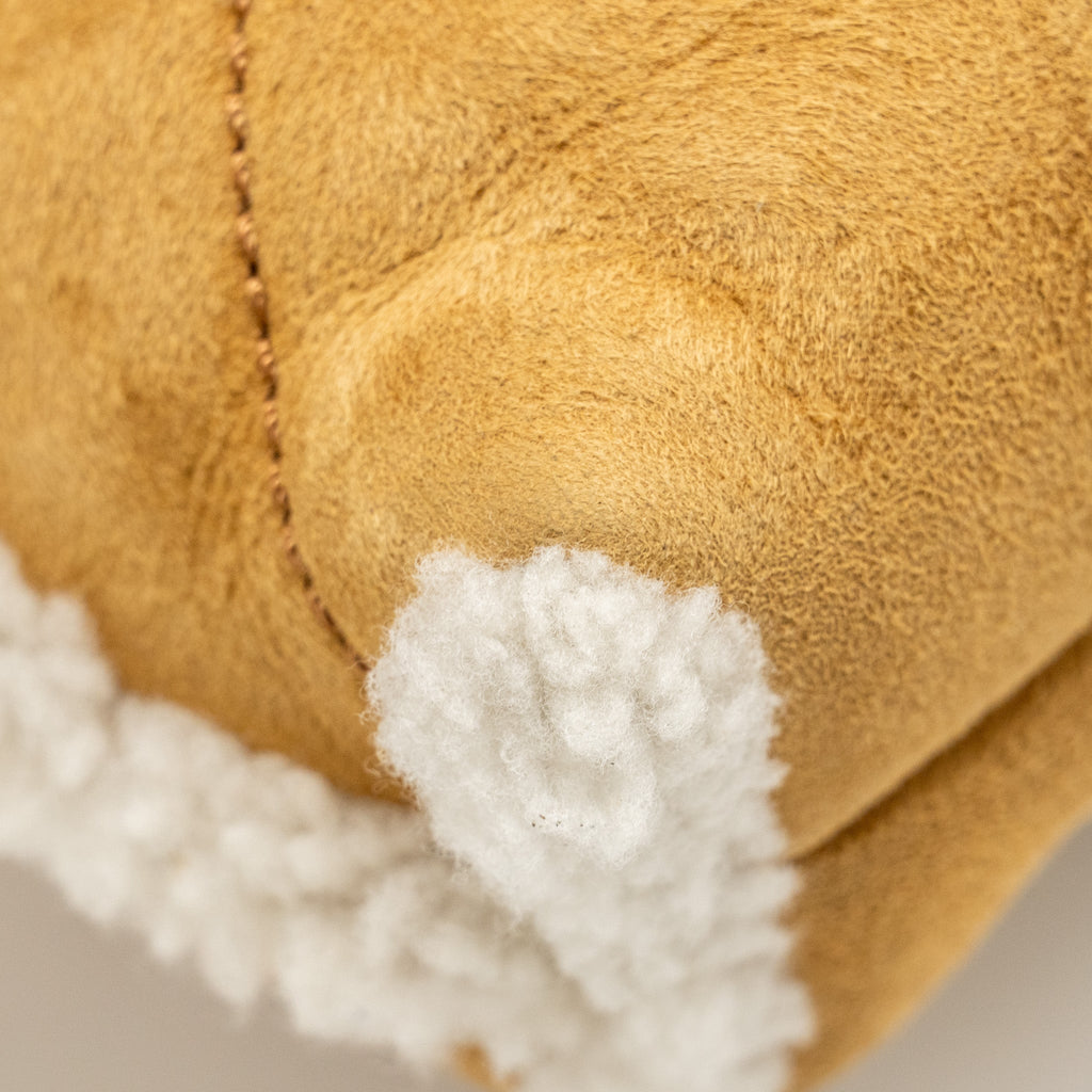 Chanel Medium 22 bag Quilted Shearling Suede Camel  (microchip)