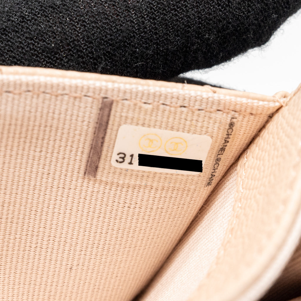 Chanel classic flap card holder caviar light beige L