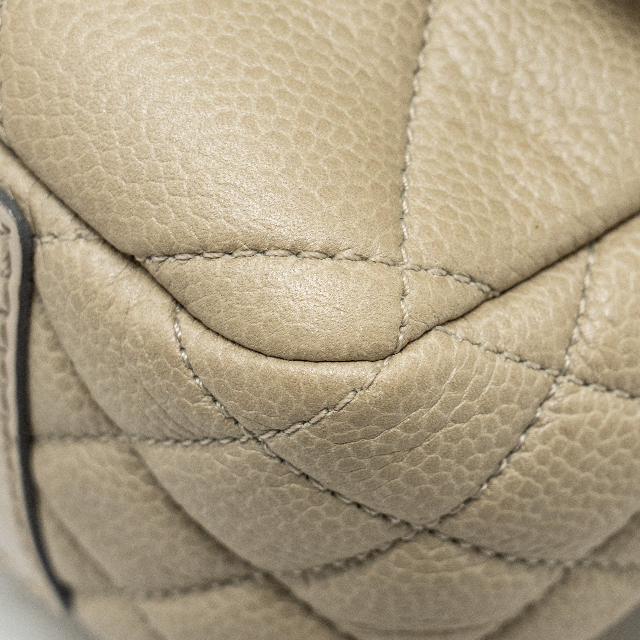 Chanel quilted flap shoulder bag caviar light beige ruthenium