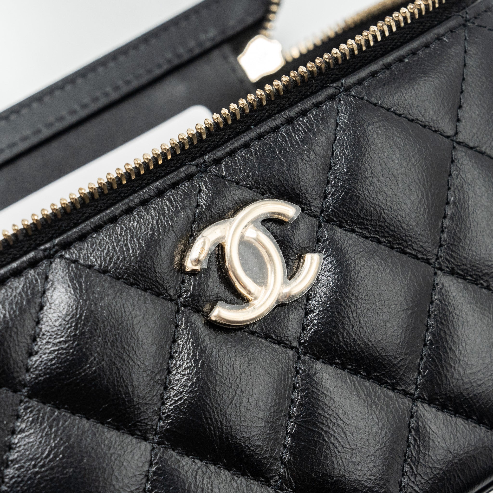 Chanel long vanity case with charms chain Calfskin Black L (microchip)