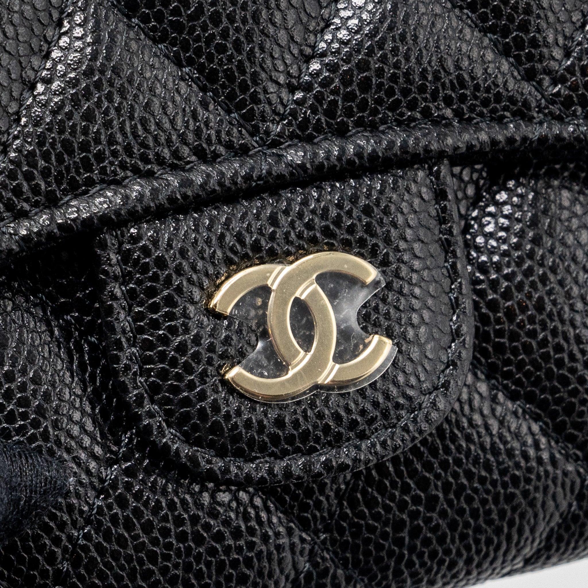 Chanel classic compact wallet caviar black  (microchip)