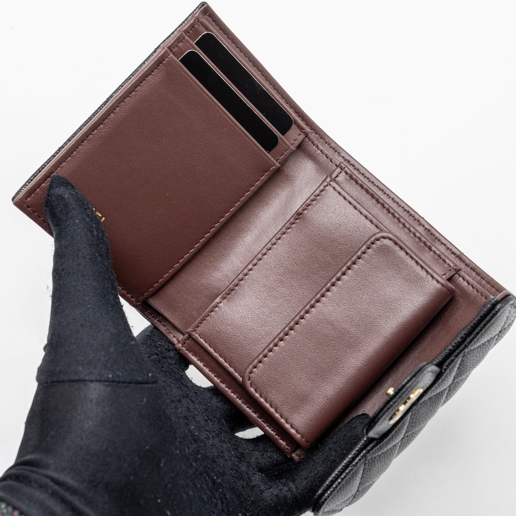Chanel classic compact wallet caviar black  (microchip)