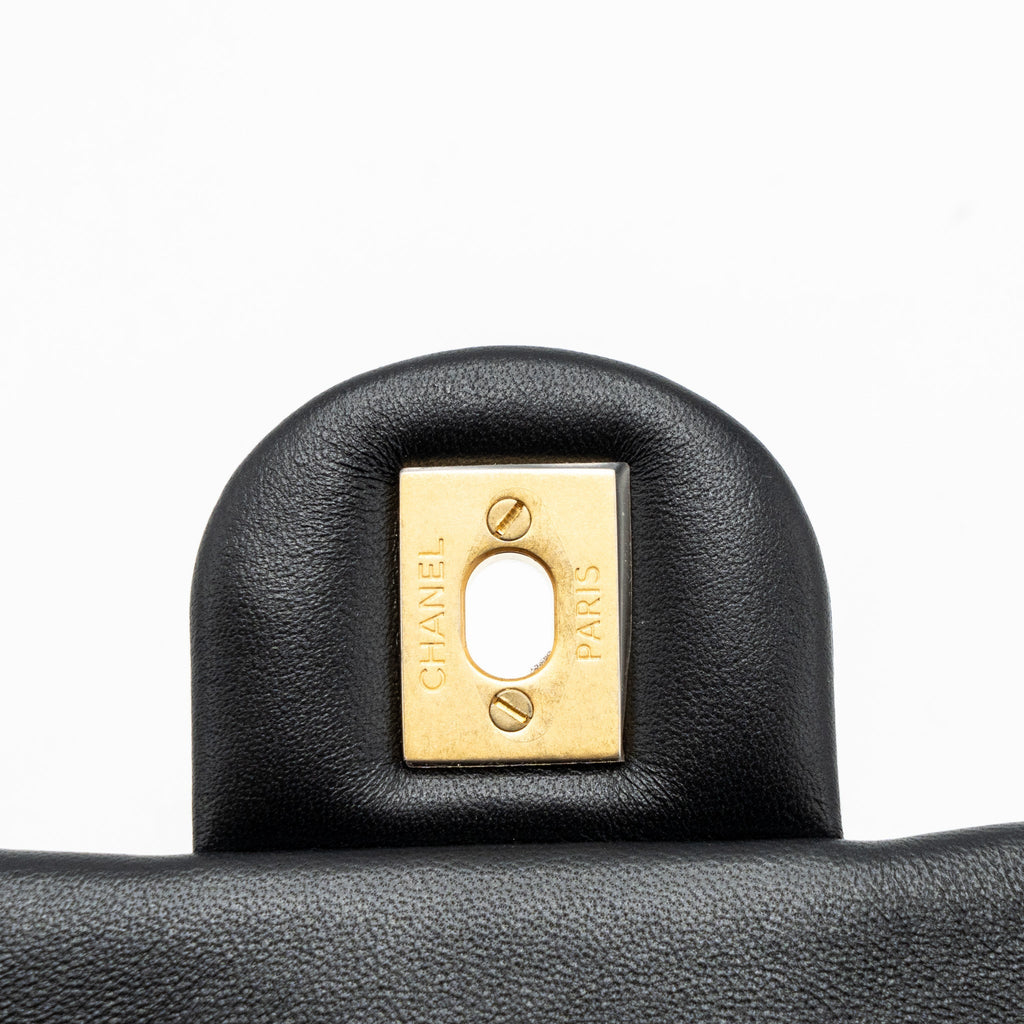 Chanel 23K pearl crush mini square flap bag lambskin black  (microchip)