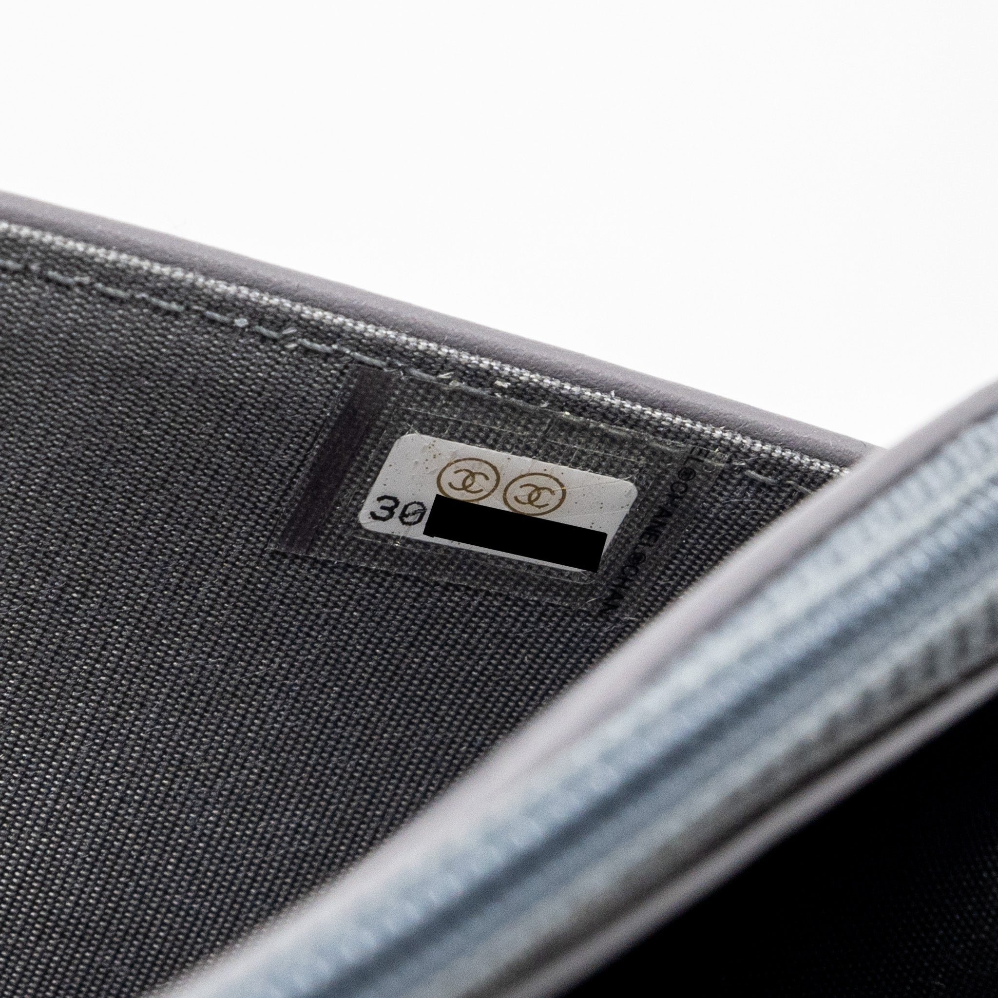 Chanel Boy Wallet on Chain caviar grey L