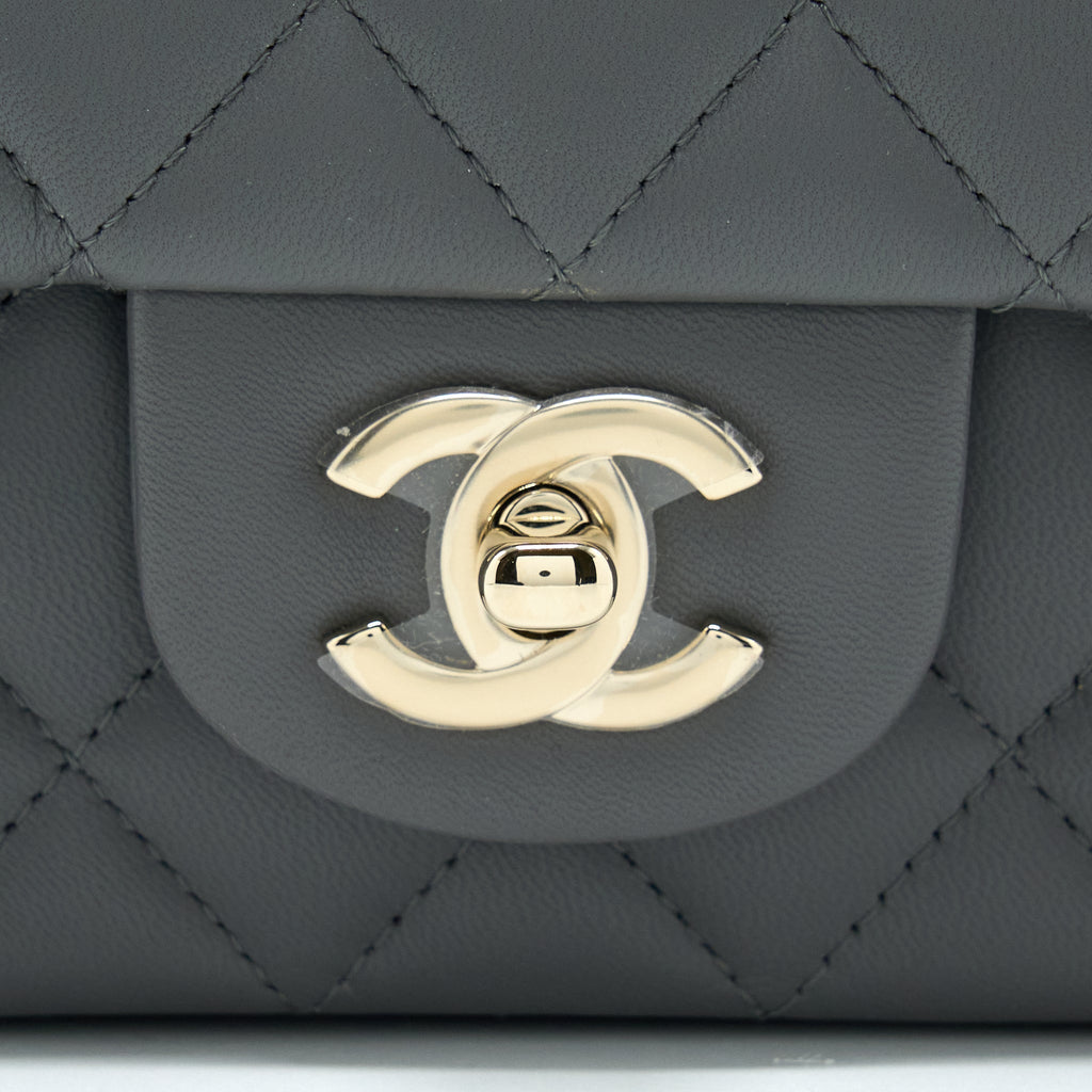 Chanel 22A Top Handle Mini Rectangular Flap Bag Lambskin Grey L(Microchip)