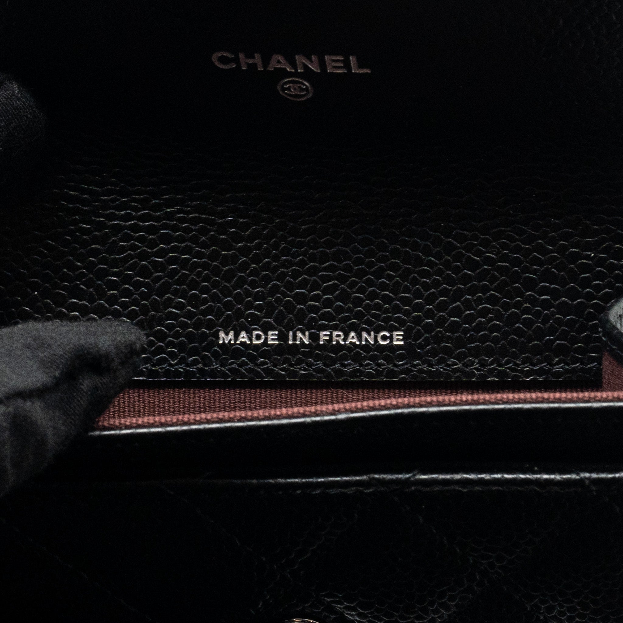 CHANEL CLASSIC flap card holder caviar black  (Microchip)