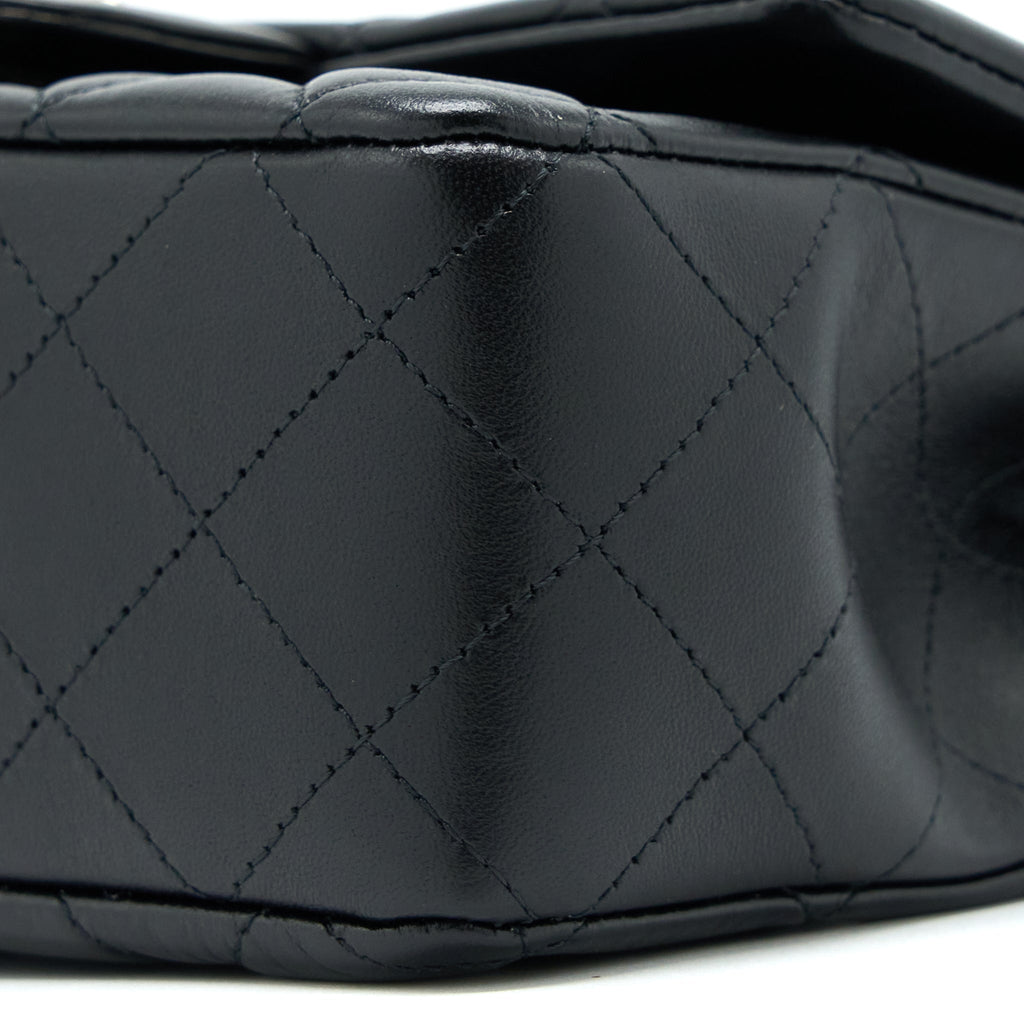 Chanel Mini Rectangular Flap Bag Lambskin Black L (Microchip)