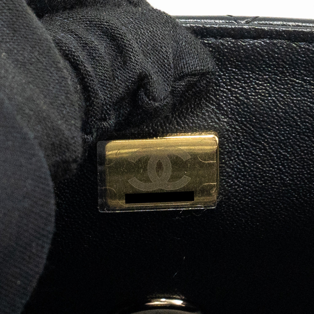 Chanel Top Handle Mini Rectangular Flap bag Lambskin Black L (microchip)