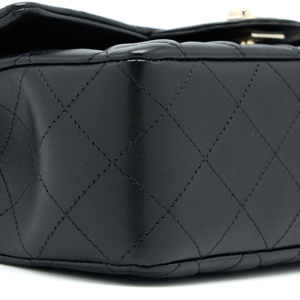 Chanel Mini Rectangular Flap Bag Lambskin Black L (Microchip)
