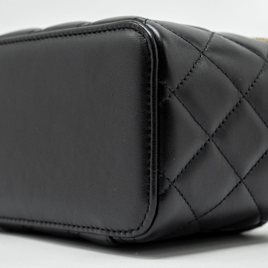 CHANEL Top Handle Long Vanity With Chain Lambskin Black