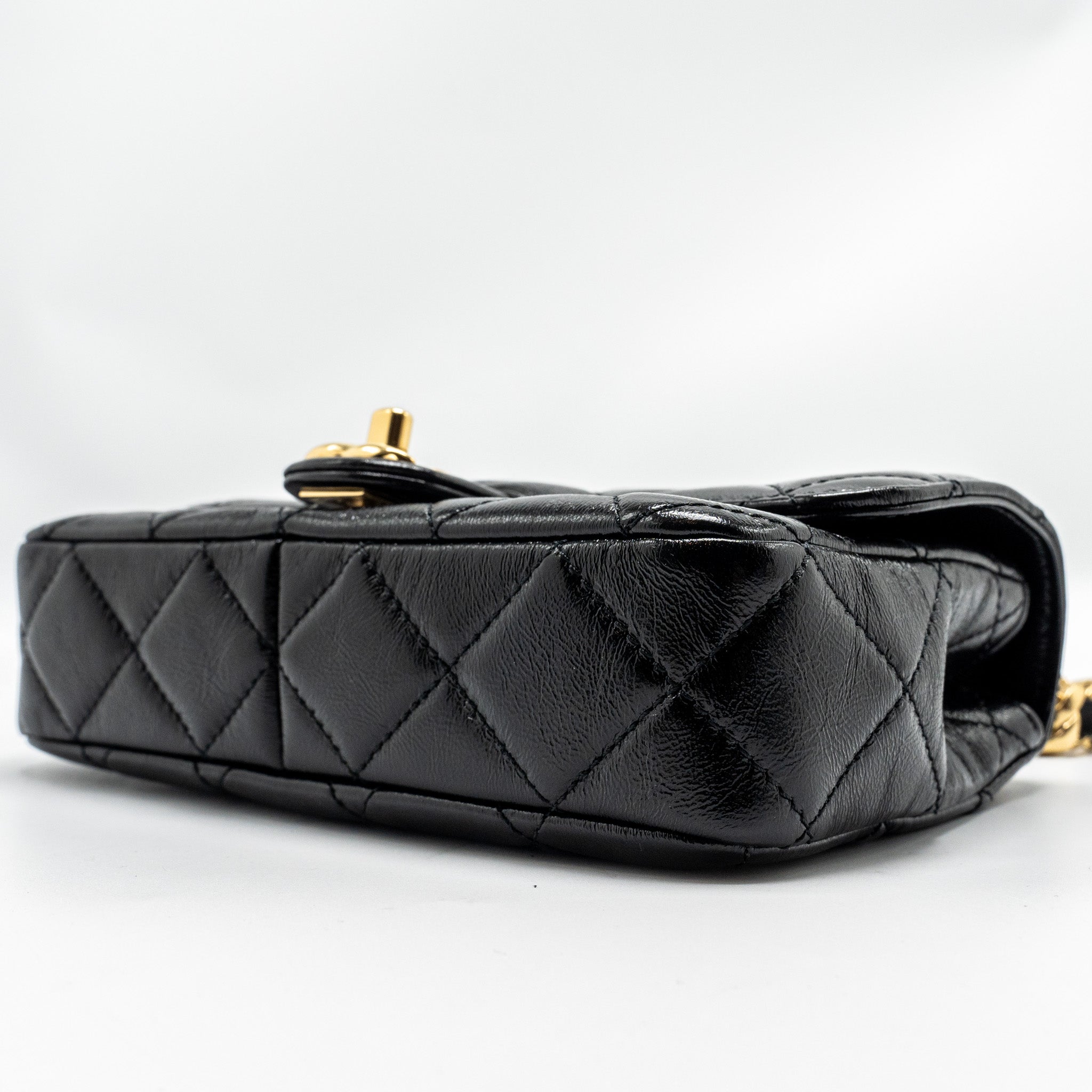 Chanel 24b Giant Chain Flap Shoulder Bag Lambskin Black  (Microchip)