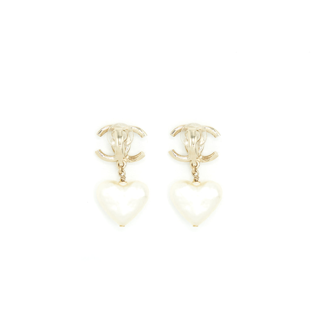 Chanel CC And Heart Earclips L