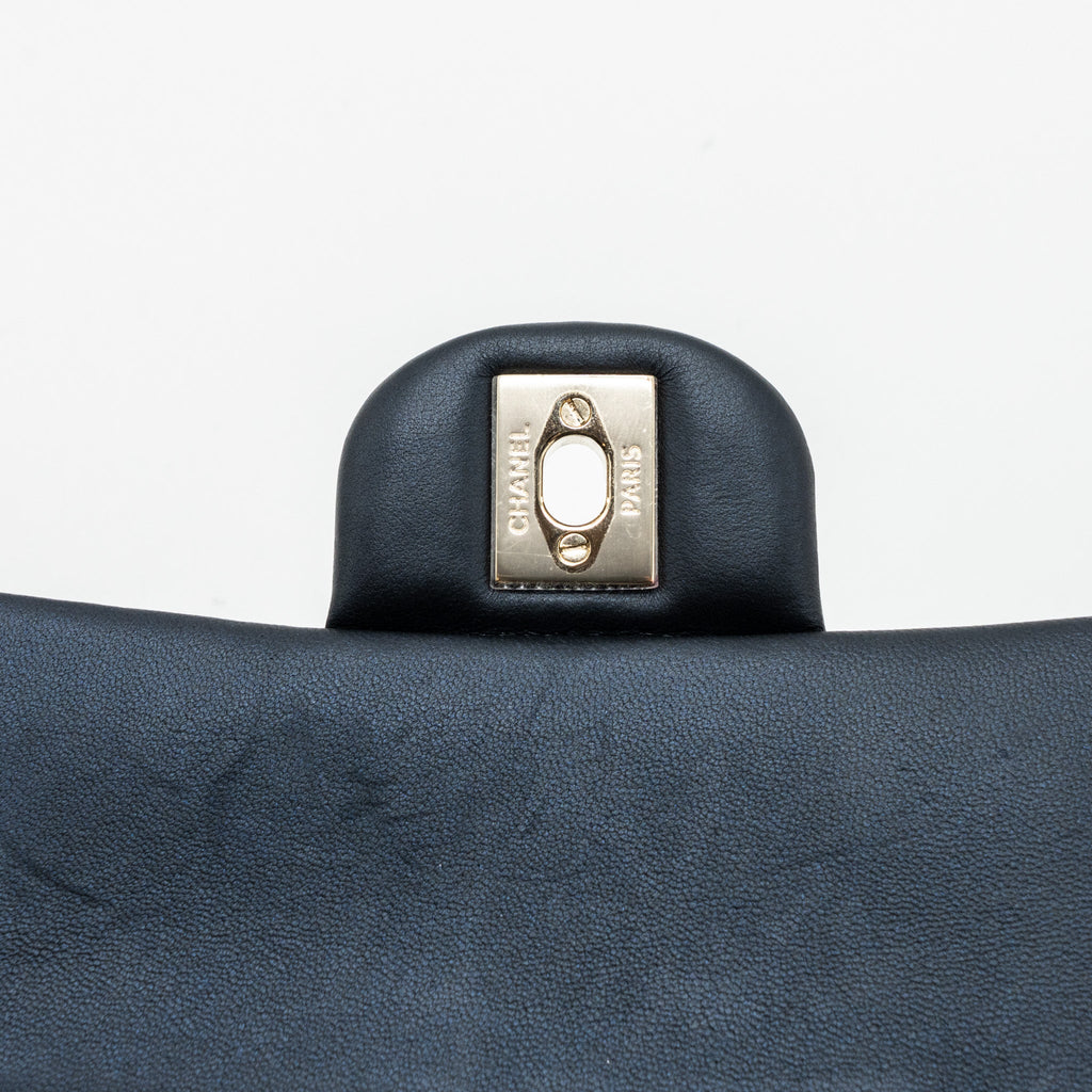Chanel 22a Top Handle Mini Rectangular Flap Bag Lambskin Dark Blue L(Microchip)